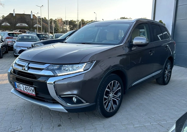 Mitsubishi Outlander cena 99900 przebieg: 82204, rok produkcji 2017 z Szydłowiec małe 232